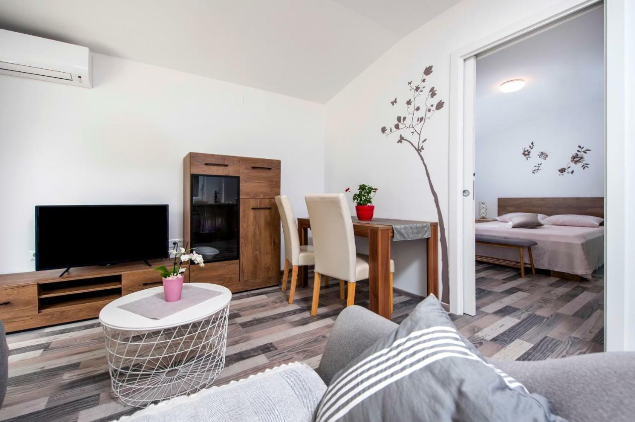 Paola Cozy Apartment Rovinj Ngoại thất bức ảnh